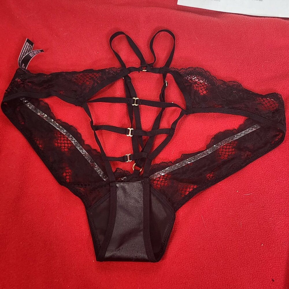 Victoria's Secret Black Faux Leather Lace Open Back Poly Elastane Brazil Panty M - Picture 8 of 16